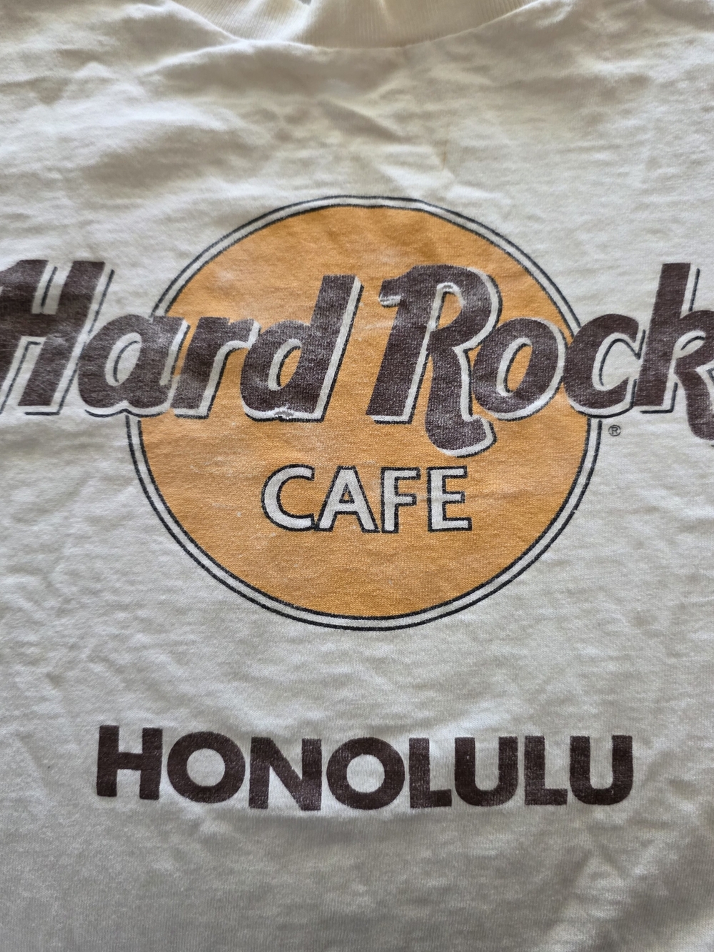 Vintage 90's Thrashed Hard Rock Cafe Honolulu Logo Tee - White Size XL